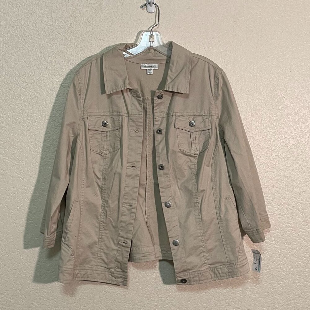 Light Khakis Jacker
